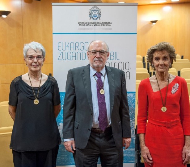 Acto de entrega de las Tres Medallas de Oro