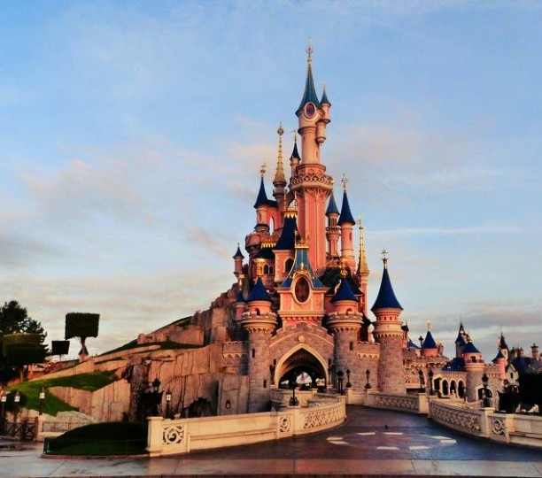 Últimas plazas para el viaje a Disneyland Paris (exclusivo colegiados/as)