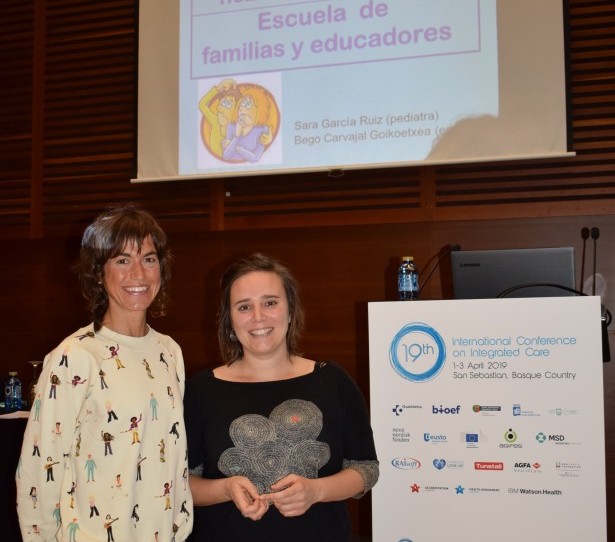 Guraso eta hezitzaileei lehen sorospenak erakutsi dizkiete Amarako anbulategiko profesionek