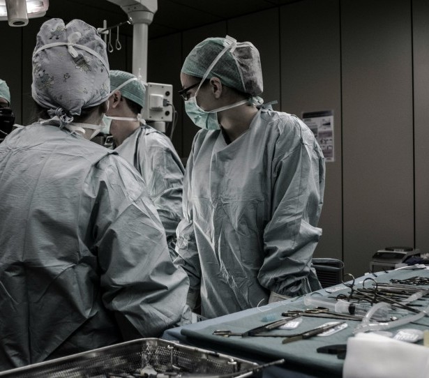 La formación y futuro de nuestros médicos, por Luis Bujanda Fernández de Piérola